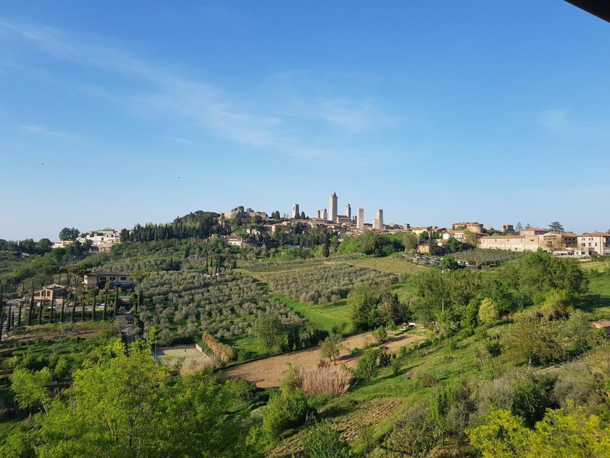 Guest House Edera San Gimignano Bagian luar foto