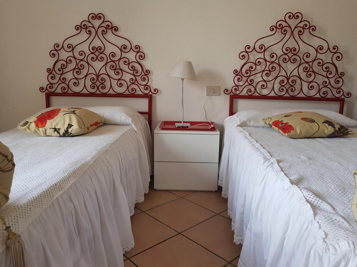 Guest House Edera San Gimignano Bagian luar foto